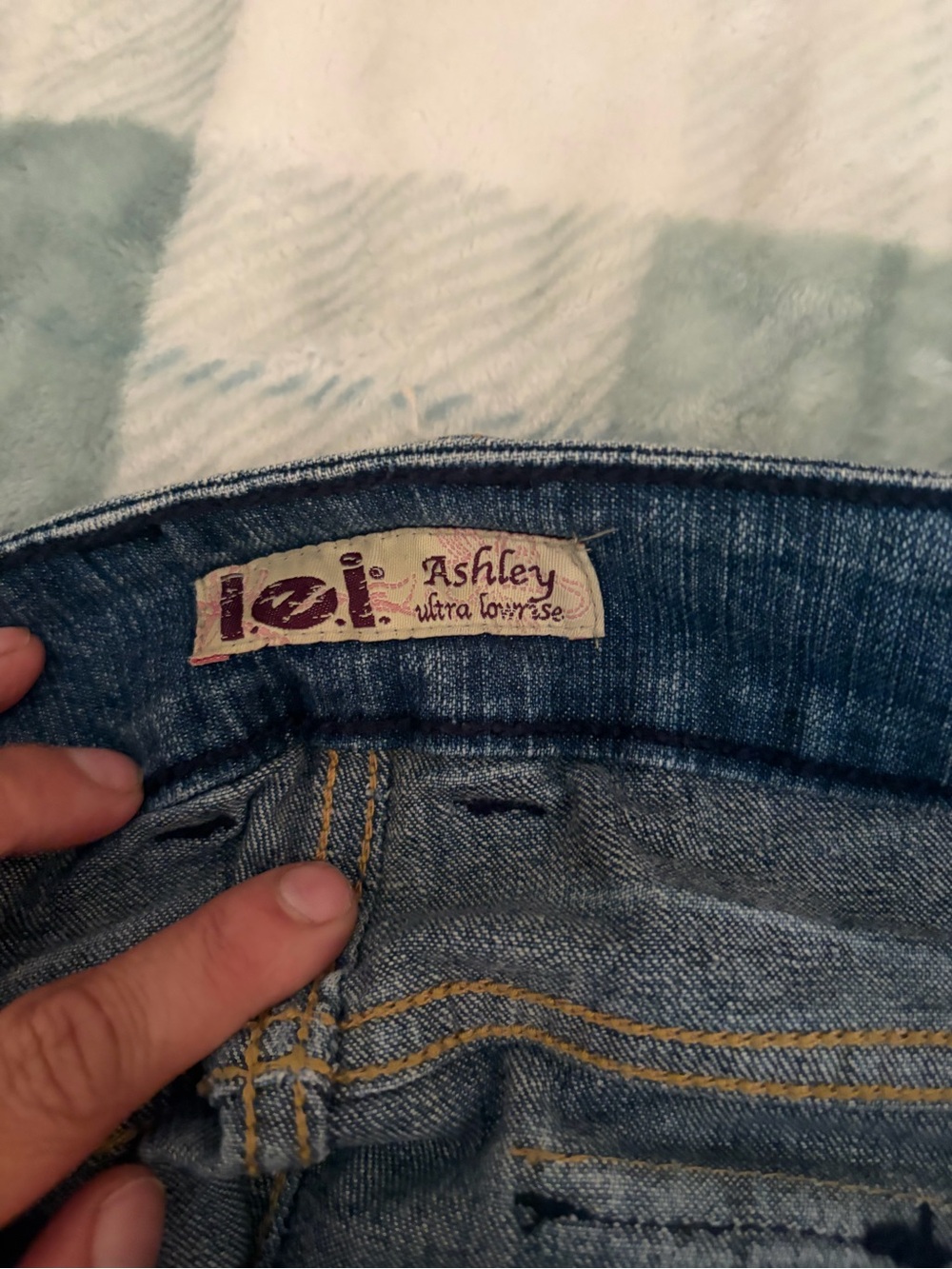 Jeans Subcategory Selection